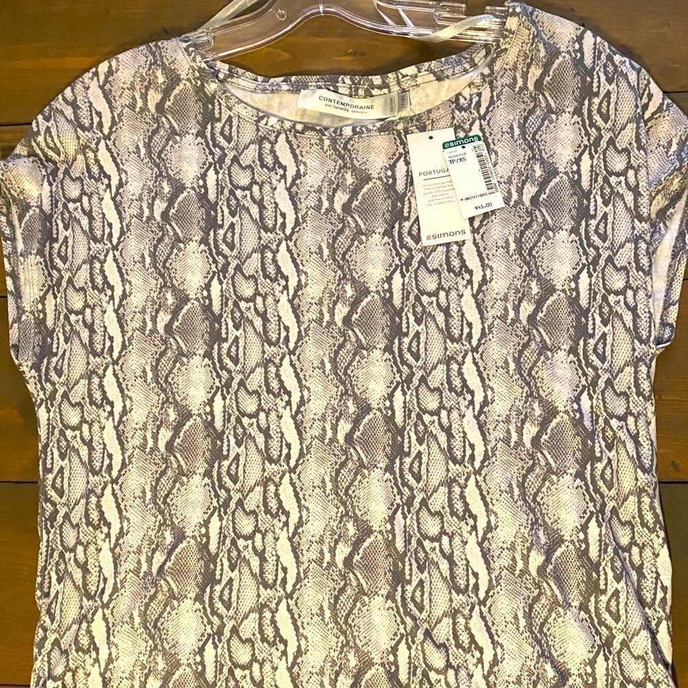 Simons shirt
